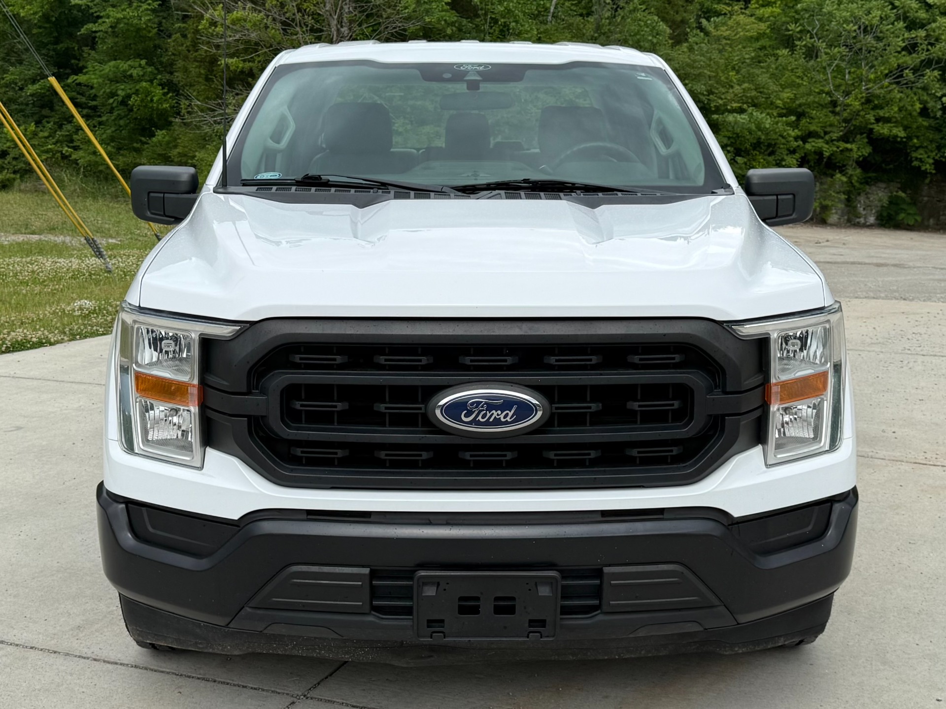 View vehicle photo 5
