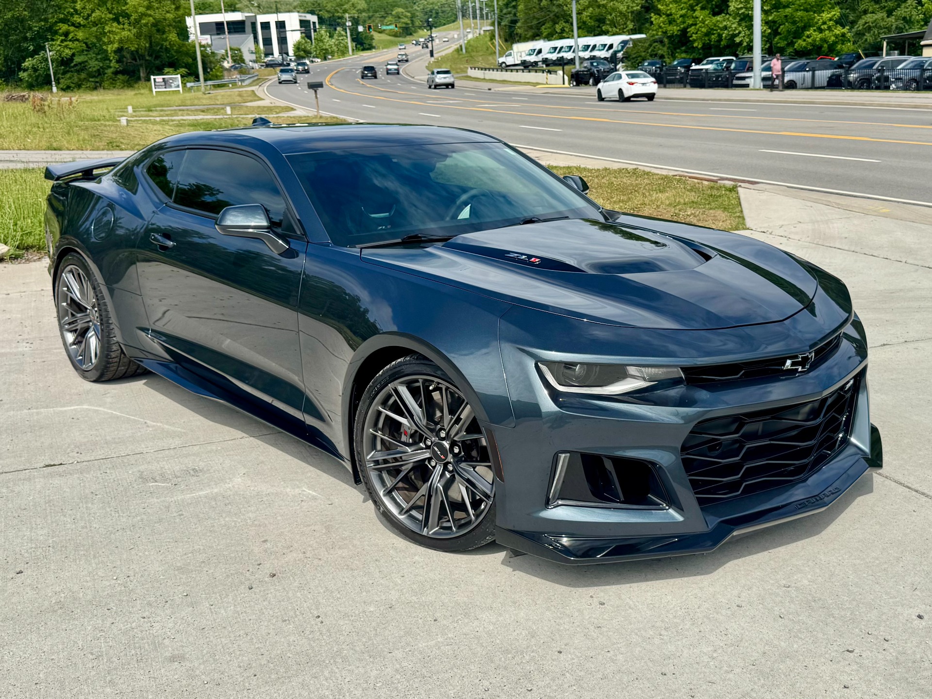 Shadow Gray Metallic 2022 Chevrolet Camaro ZL1 Coupe RWD Coupe Rear-Wheel Drive Automatic