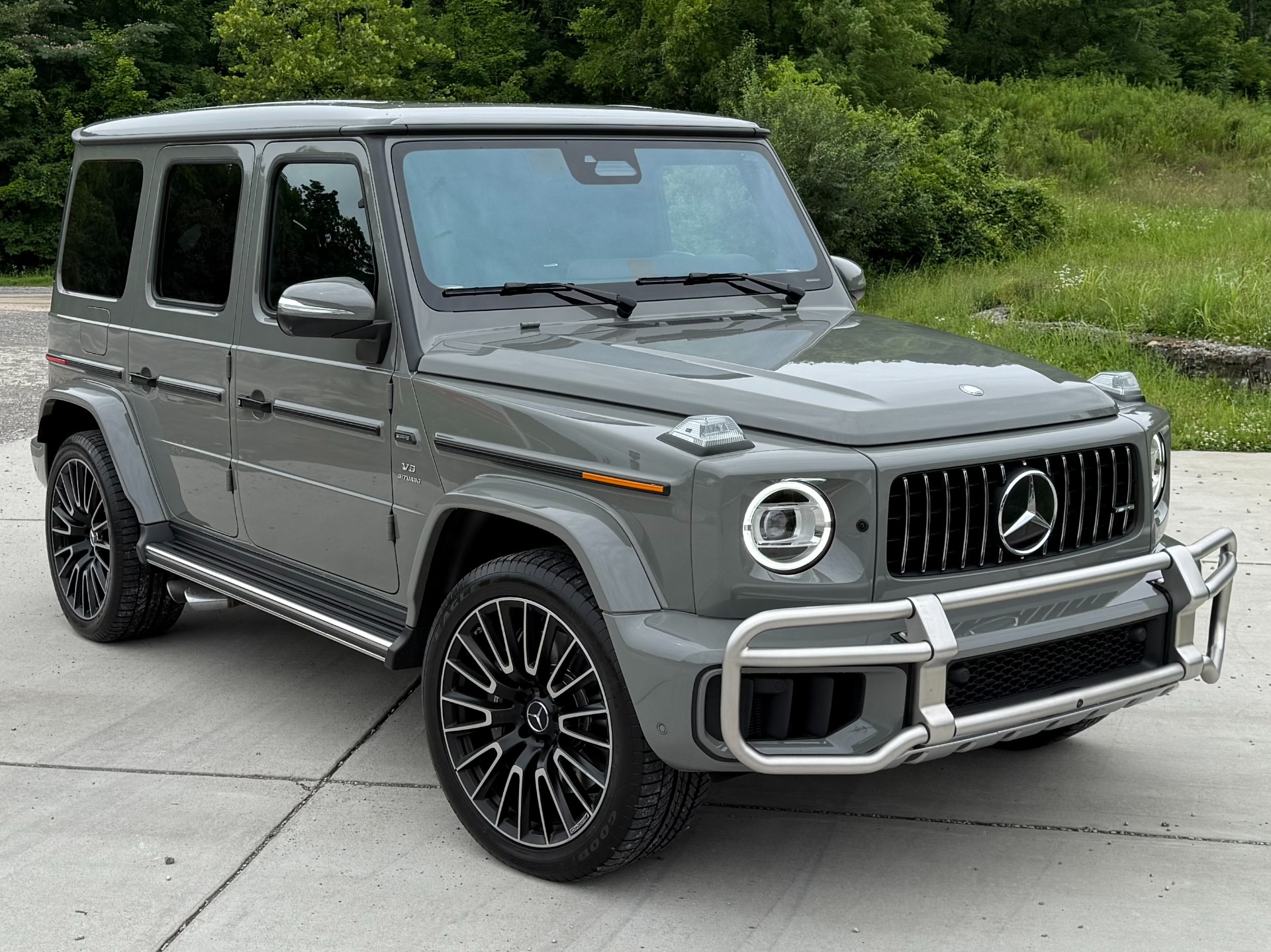 Gray (MANUFAKTUR Signature Arabian Grey) 2025 Mercedes-Benz G-Class AMG G 63 4MATIC SUV / Crossover All-Wheel Drive 9-Speed Automatic