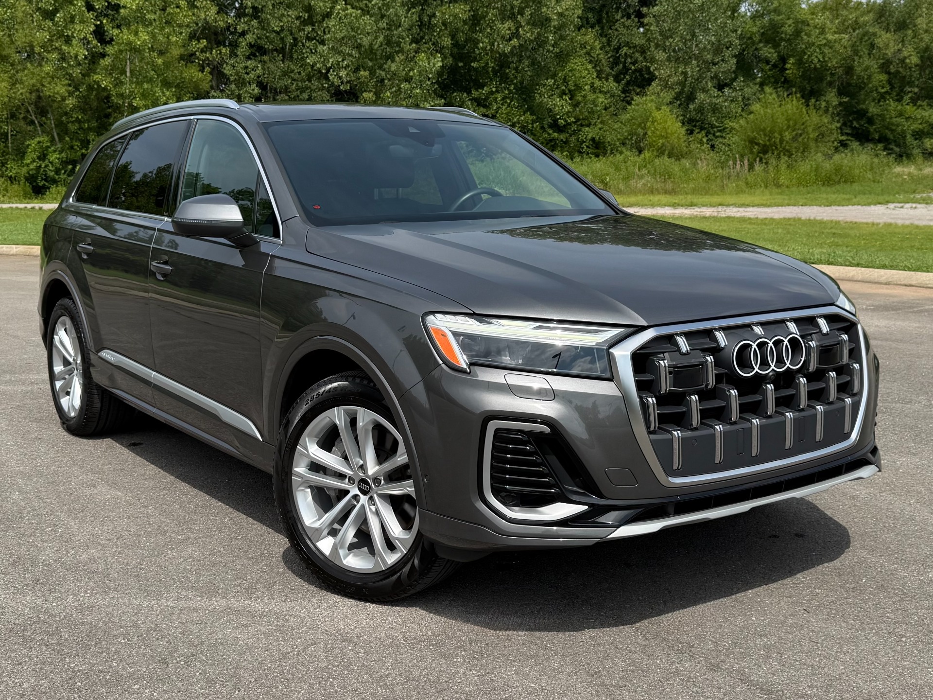 Samurai Gray Metallic 2025 Audi Q7 SUV / Crossover All-Wheel Drive 8-Speed Automatic