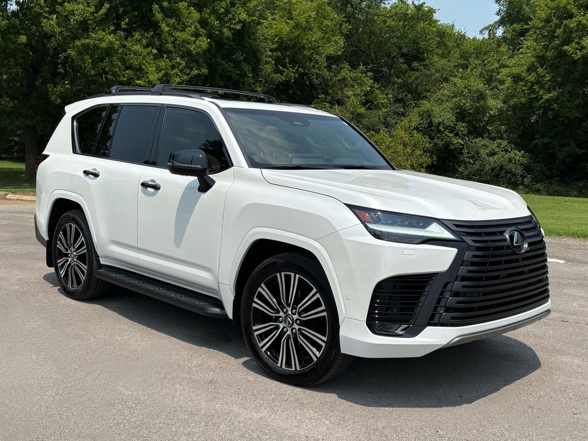 Eminent White Pearl 2025 Lexus LX Hybrid SUV / Crossover All-Wheel Drive Automatic