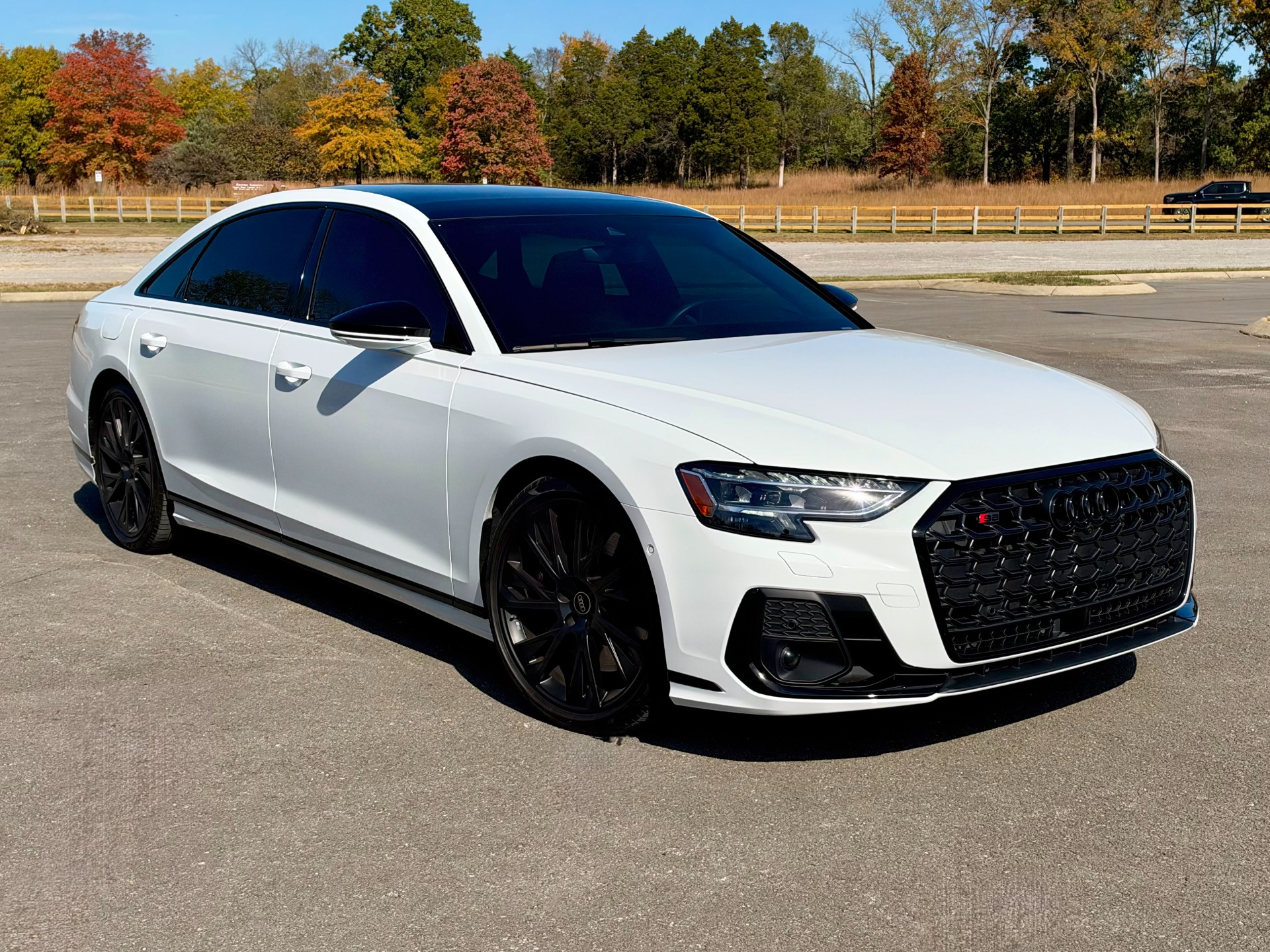 Glacier White Metallic 2025 Audi S8 Sedan All-Wheel Drive Automatic