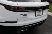 Used 2018 Land Rover Range Rover Velar R-DYNAMIC HSE for sale Sold at Auto Collection in Murfreesboro TN 37130 16