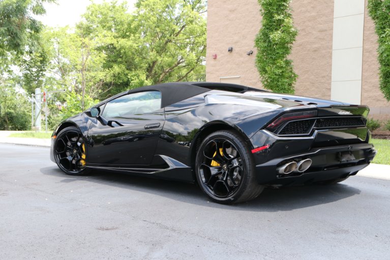 Used 2017 Lamborghini Huracan LP 580-2 Spyder for sale Sold at Auto Collection in Murfreesboro TN 37130 4