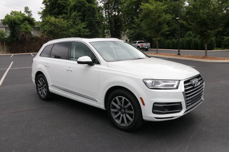 Used 2017 Audi Q7 3.0T quattro Premium Plus for sale Sold at Auto Collection in Murfreesboro TN 37130 1
