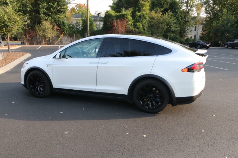 Used 2016 Tesla Model X 90D for sale Sold at Auto Collection in Murfreesboro TN 37130 4