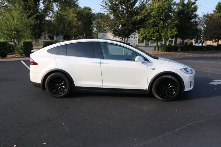 Used 2016 Tesla Model X 90D for sale Sold at Auto Collection in Murfreesboro TN 37130 8