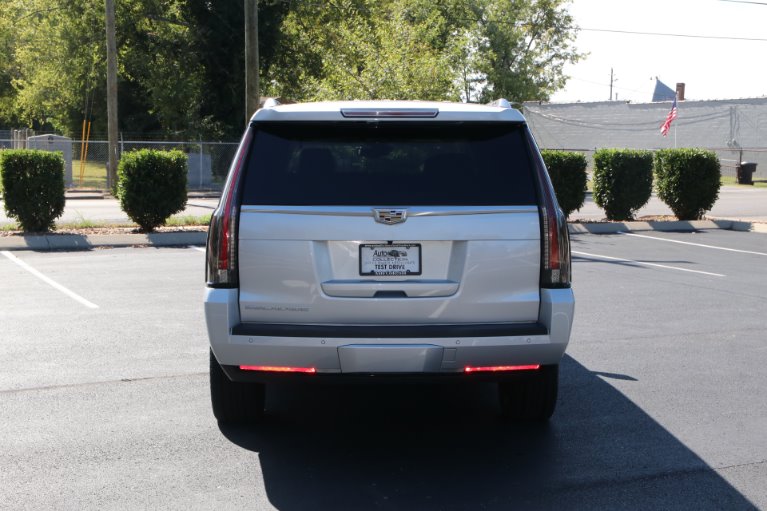Used 2016 Cadillac Escalade ESV LUXURY 2WD W/NAV TV DVD Luxury Collection for sale Sold at Auto Collection in Murfreesboro TN 37130 6