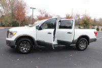 Used 2018 Nissan Titan Platinum Reserve for sale Sold at Auto Collection in Murfreesboro TN 37129 26