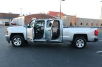 Used 2015 Chevrolet Silverado 1500 LTZ W/2LZ PKG CREW CAB 4X4 W/NAV LTZ Z71 for sale Sold at Auto Collection in Murfreesboro TN 37130 21