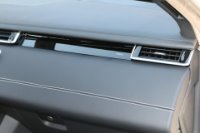 Used 2018 Land Rover Range Rover Velar R-DYNAMIC SE DIESEL D180 R-Dynamic SE for sale Sold at Auto Collection in Murfreesboro TN 37129 29