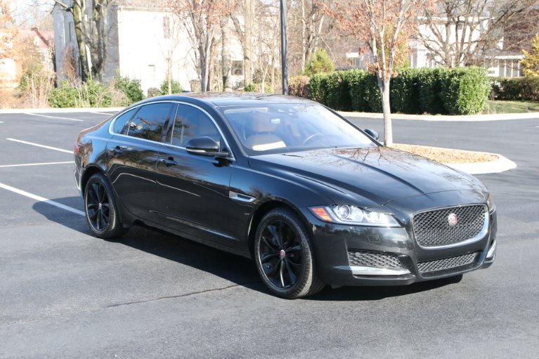 Used 2017 Jaguar XF PREMIUM RWD DIESEL W/NAV 20d Premium for sale Sold at Auto Collection in Murfreesboro TN 37130 1