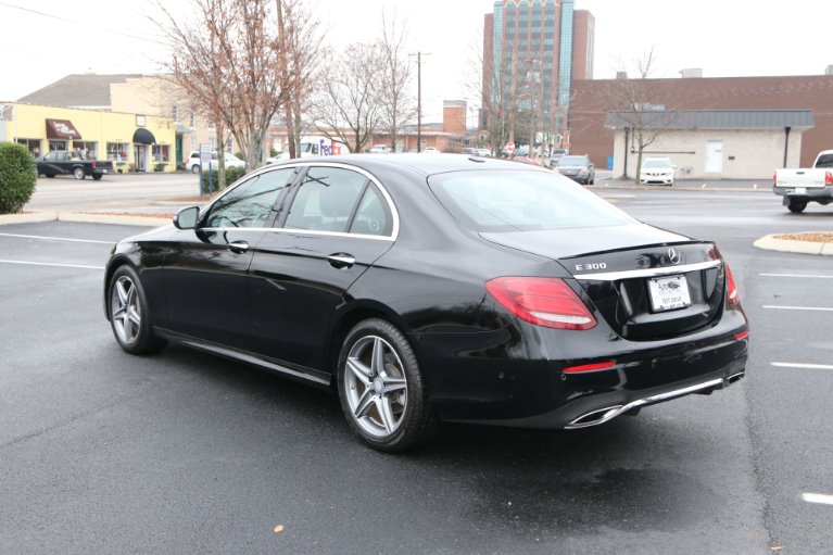 Used 2017 Mercedes-Benz E300 SPORT RWD W/NAV E 300 for sale Sold at Auto Collection in Murfreesboro TN 37130 4