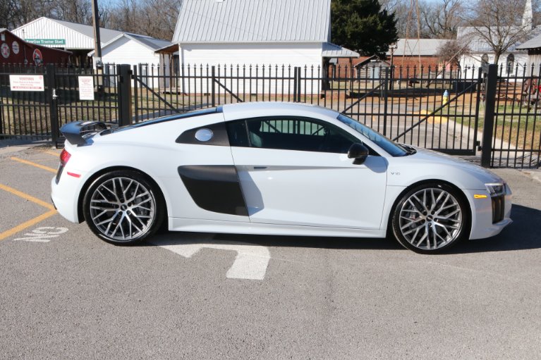 Used 2017 Audi R8 V10 PLUS QUATTRO 7A w/NAV 5.2 quattro V10 Plus for sale Sold at Auto Collection in Murfreesboro TN 37130 8