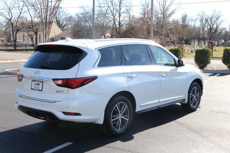 Used 2017 INFINITI QX60 Premium Plus FWD W/NAV TV DVD for sale Sold at Auto Collection in Murfreesboro TN 37130 3