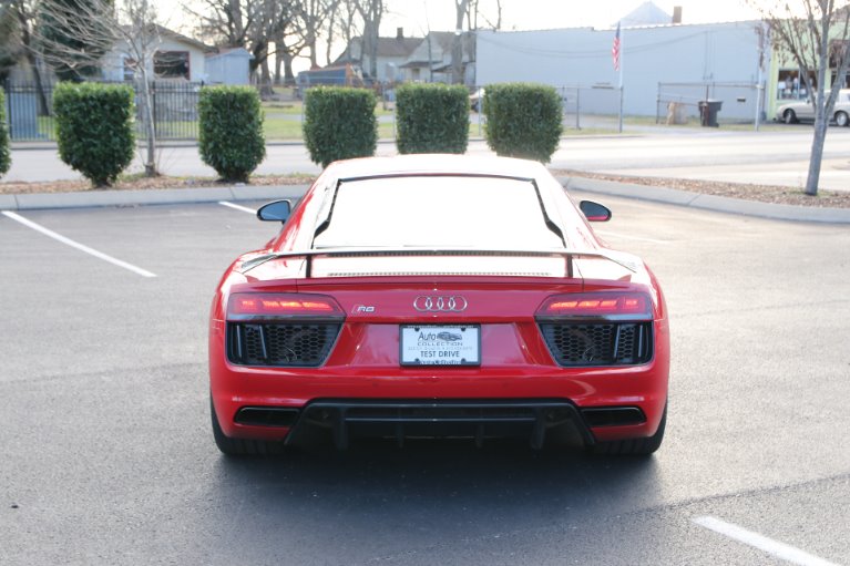 Used 2017 Audi R8 5.2 V10 plus Quattro AWD W/NAV 5.2 quattro V10 Plus for sale Sold at Auto Collection in Murfreesboro TN 37130 6