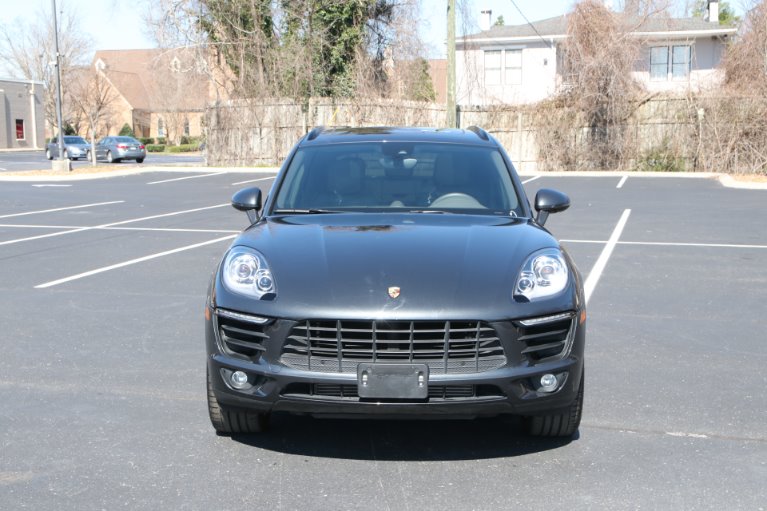 Used 2018 Porsche Macan Plus AWD for sale Sold at Auto Collection in Murfreesboro TN 37130 5