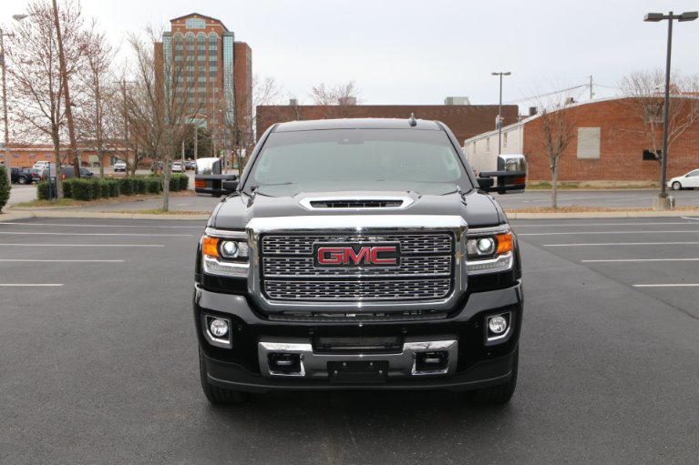 Used 2018 GMC Sierra 2500HD Denali for sale Sold at Auto Collection in Murfreesboro TN 37130 5