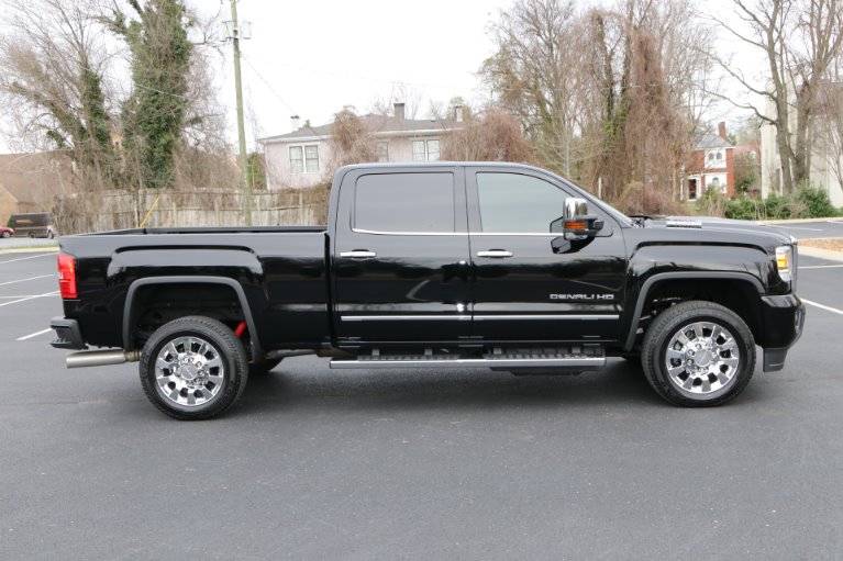Used 2018 GMC Sierra 2500HD Denali for sale Sold at Auto Collection in Murfreesboro TN 37130 8