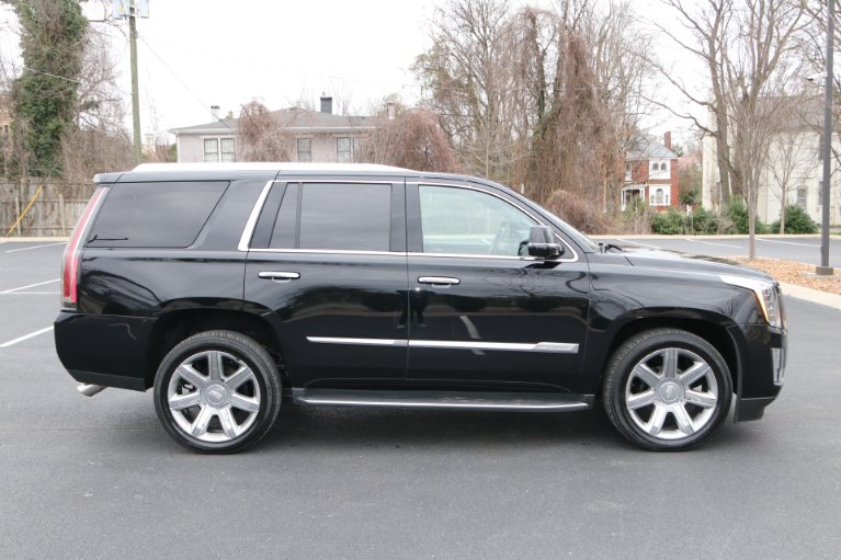 Used 2016 Cadillac Escalade Luxury Collection for sale Sold at Auto Collection in Murfreesboro TN 37130 8