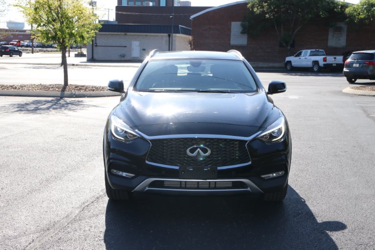 Used 2017 INFINITI QX30 Premium AWD W/NAV Premium for sale Sold at Auto Collection in Murfreesboro TN 37130 5