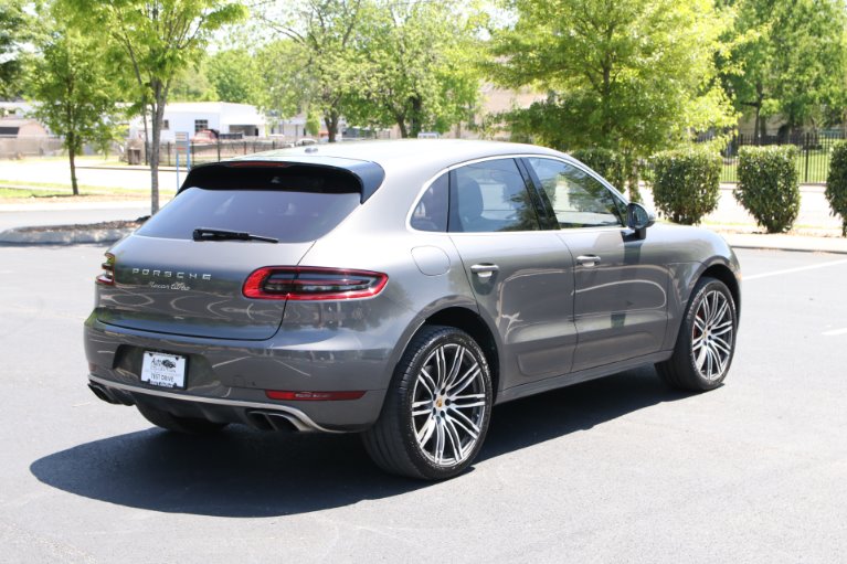 Used 2015 Porsche Macan Turbo AWD W/NAV Turbo for sale Sold at Auto Collection in Murfreesboro TN 37130 3