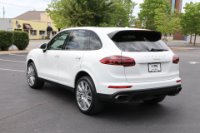 Used 2018 Porsche CAYENNE PLATINUM Awd W/nav BASE for sale Sold at Auto Collection in Murfreesboro TN 37129 4