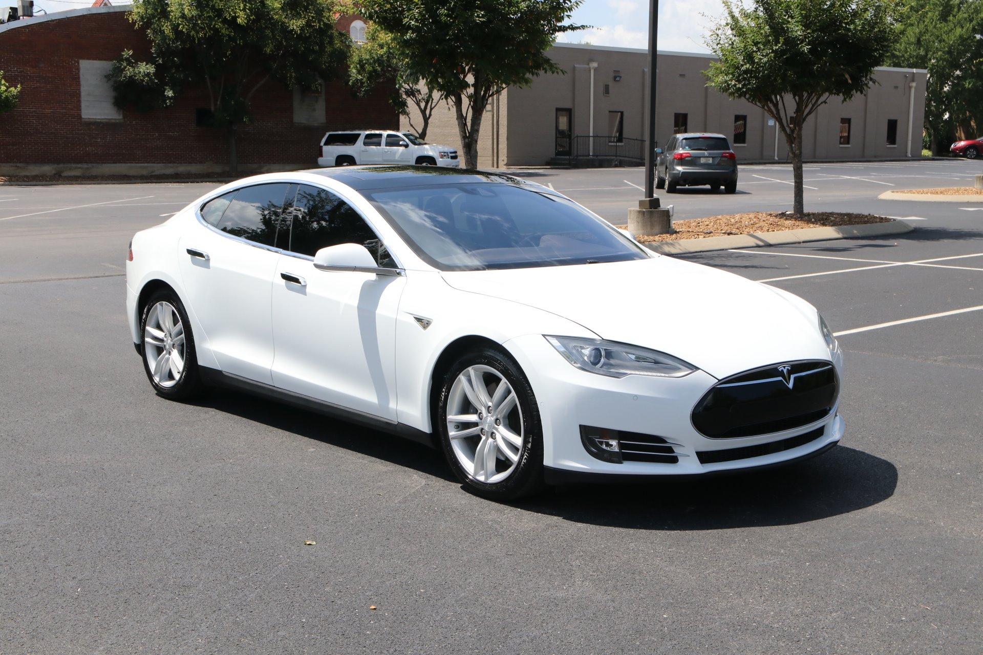 Used 2015 Tesla Model S 70D AWD W/NAV 70D for sale Sold at Auto Collection in Murfreesboro TN 37129 1