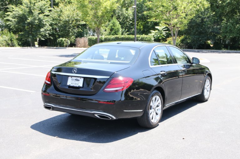 Used 2017 Mercedes-Benz E300 Luxury W/NAV E 300 for sale Sold at Auto Collection in Murfreesboro TN 37130 3