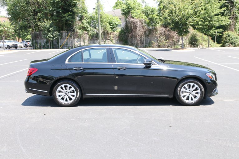 Used 2017 Mercedes-Benz E300 Luxury W/NAV E 300 for sale Sold at Auto Collection in Murfreesboro TN 37130 8