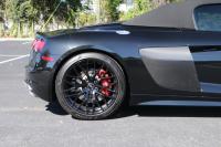 Used 2018 Audi R8 V10 Spyder Quattro S tronic W/NAV for sale Sold at Auto Collection in Murfreesboro TN 37129 33