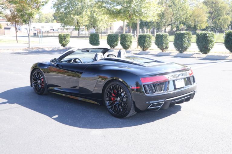 Used 2018 Audi R8 V10 Spyder Quattro S tronic W/NAV for sale Sold at Auto Collection in Murfreesboro TN 37130 4