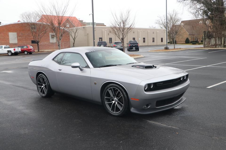 Used 2017 Dodge CHALLENGER 392 RT HEMI SCAT PACK SHAKER RWD R/T SCAT PACK for sale $35,950 at Auto Collection in Murfreesboro TN 37130 1