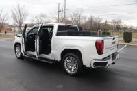 Used 2020 GMC SIERRA 1500 DENALI CREW CAB 4WD w/nav DENALI CREW CAB 4WD for sale Sold at Auto Collection in Murfreesboro TN 37130 16