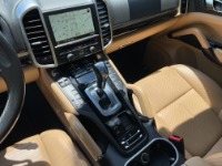 Used 2016 Porsche CAYENNE PREMIUM PLUS AWD W/NAV BASE for sale Sold at Auto Collection in Murfreesboro TN 37129 30