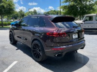 Used 2016 Porsche CAYENNE PREMIUM PLUS AWD W/NAV BASE for sale Sold at Auto Collection in Murfreesboro TN 37129 4