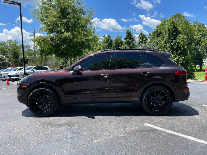 Used 2016 Porsche CAYENNE PREMIUM PLUS AWD W/NAV BASE for sale Sold at Auto Collection in Murfreesboro TN 37130 7