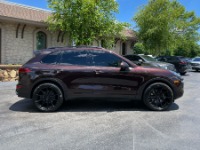 Used 2016 Porsche CAYENNE PREMIUM PLUS AWD W/NAV BASE for sale Sold at Auto Collection in Murfreesboro TN 37129 8