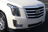 Used 2015 Cadillac ESCALADE LUXURY 4WD W/NAV LUXURY 4WD for sale Sold at Auto Collection in Murfreesboro TN 37129 11