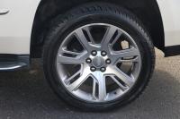Used 2015 Cadillac ESCALADE LUXURY 4WD W/NAV LUXURY 4WD for sale Sold at Auto Collection in Murfreesboro TN 37129 22
