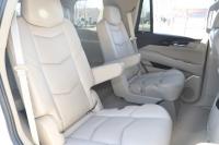 Used 2015 Cadillac ESCALADE LUXURY 4WD W/NAV LUXURY 4WD for sale Sold at Auto Collection in Murfreesboro TN 37129 50