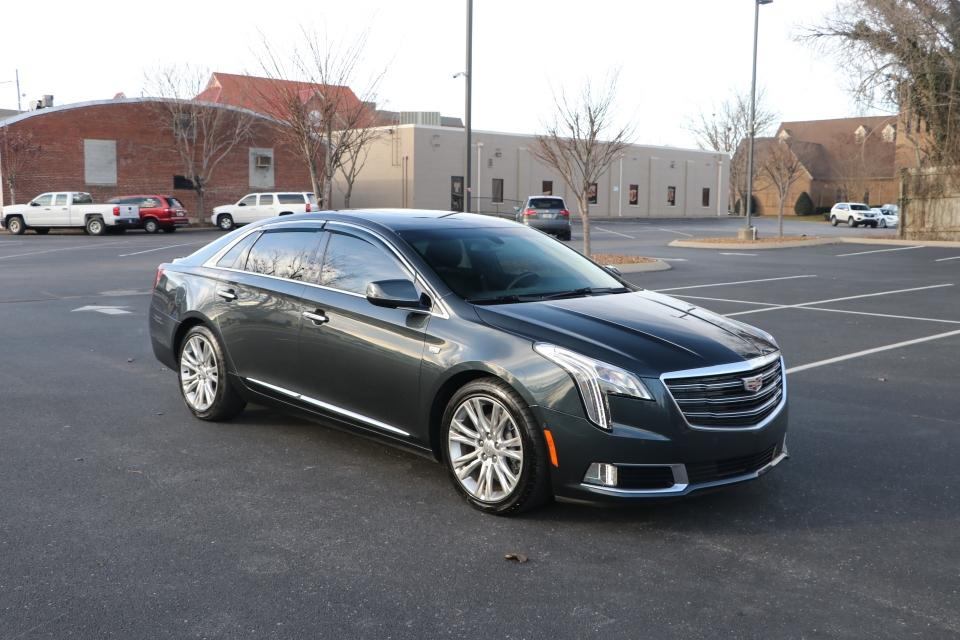 Used 2019 Cadillac XTS LUXURY FWD W/NAV LUXURY FWD for sale Sold at Auto Collection in Murfreesboro TN 37129 1