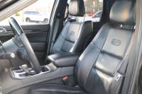 Used 2018 Jeep GRAND CHEROKEE OVERLAND 4X2 OVERLAND for sale Sold at Auto Collection in Murfreesboro TN 37129 28