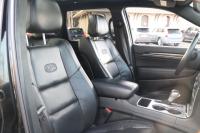 Used 2018 Jeep GRAND CHEROKEE OVERLAND 4X2 OVERLAND for sale Sold at Auto Collection in Murfreesboro TN 37129 31