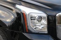 Used 2018 GMC YUKON DENALI 4WD W/Ultimate Pkg DENALI 4WD for sale Sold at Auto Collection in Murfreesboro TN 37129 12