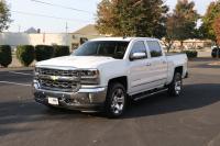 Used 2017 CHEVROLET SILVERADO 1500 LTZ W/1LZ CREW CAB 4X4 W/NAV LTZ w/1LZ for sale Sold at Auto Collection in Murfreesboro TN 37129 2