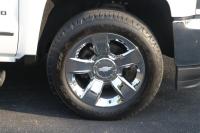 Used 2017 CHEVROLET SILVERADO 1500 LTZ W/1LZ CREW CAB 4X4 W/NAV LTZ w/1LZ for sale Sold at Auto Collection in Murfreesboro TN 37129 22
