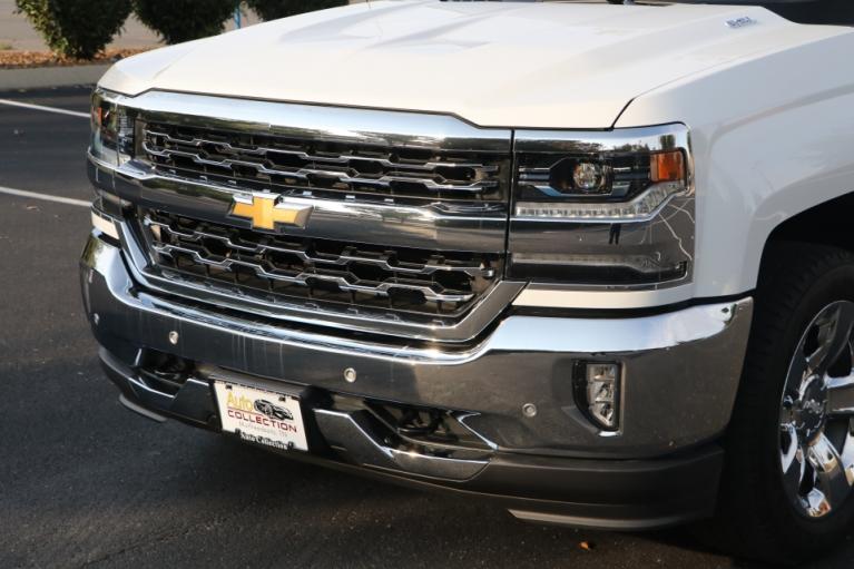 Used 2017 CHEVROLET SILVERADO 1500 LTZ W/1LZ CREW CAB 4X4 W/NAV LTZ w/1LZ for sale Sold at Auto Collection in Murfreesboro TN 37130 7