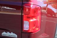 Used 2017 Chevrolet SILVERADO 1500 HIGH COUNTRY CREW CAB 4x4 W/NAV for sale Sold at Auto Collection in Murfreesboro TN 37130 14