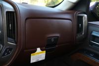Used 2017 Chevrolet SILVERADO 1500 HIGH COUNTRY CREW CAB 4x4 W/NAV for sale Sold at Auto Collection in Murfreesboro TN 37130 69